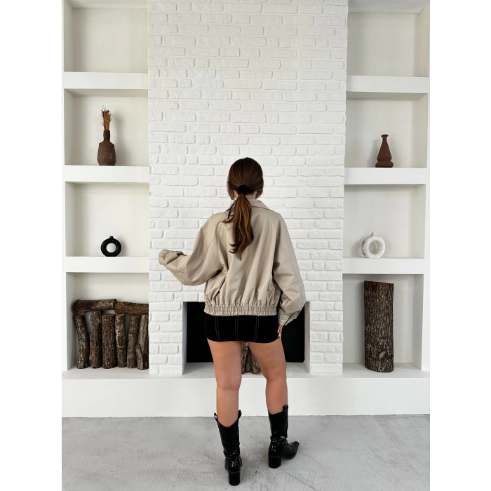 Bel Lastikli Çıtçıtlı Deri Bomber Ceket Krem