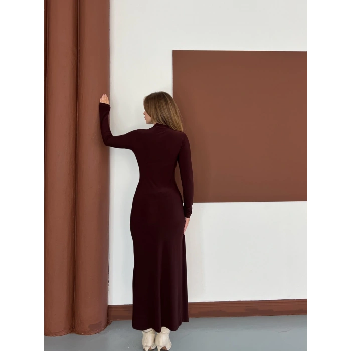 Toka Detaylı Yırtmaçlı Sandy Elbise Acı Kahve