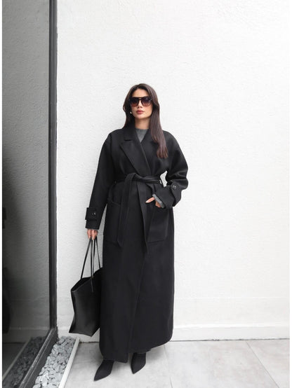 Açık Cep Apolet Detay Kuşaklı Kaban Siyah