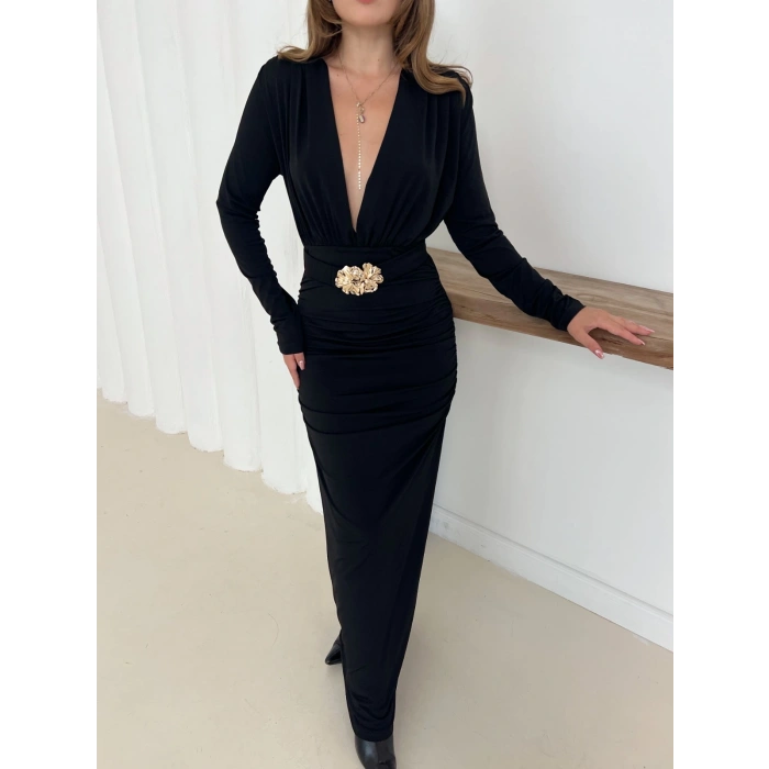 Aksesuar Detaylı Dekolte Sandy Elbise Siyah