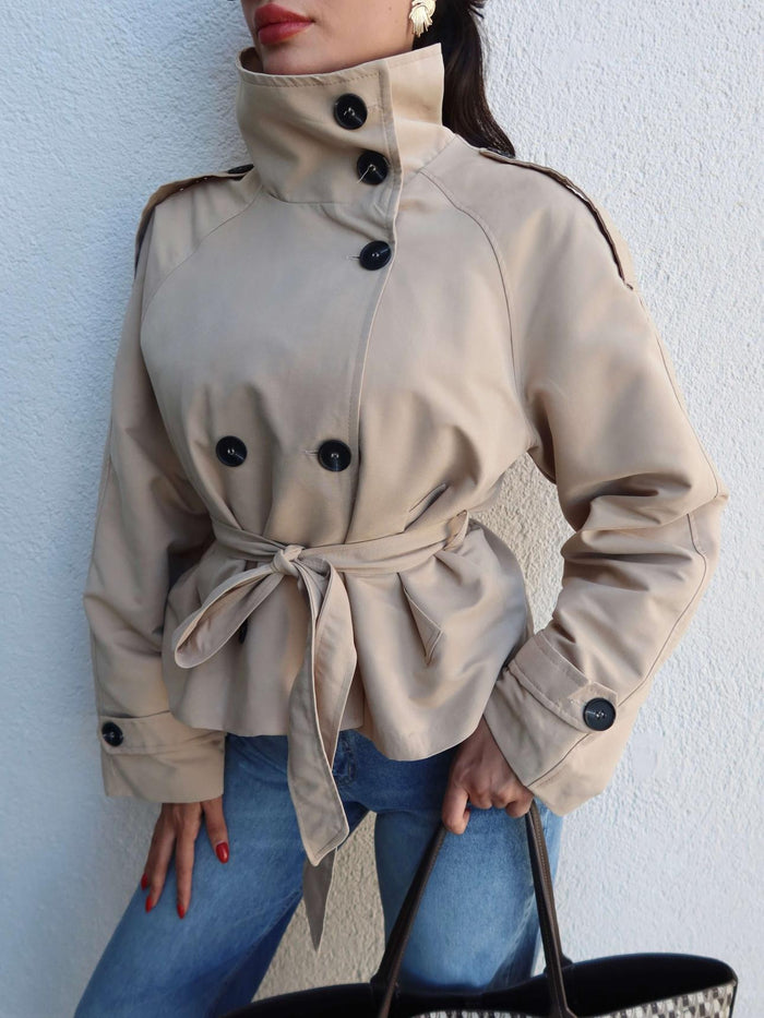 Apolet Detay Kuşaklı Kısa Trench Krem