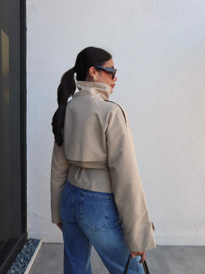 Apolet Detay Kuşaklı Kısa Trench Krem