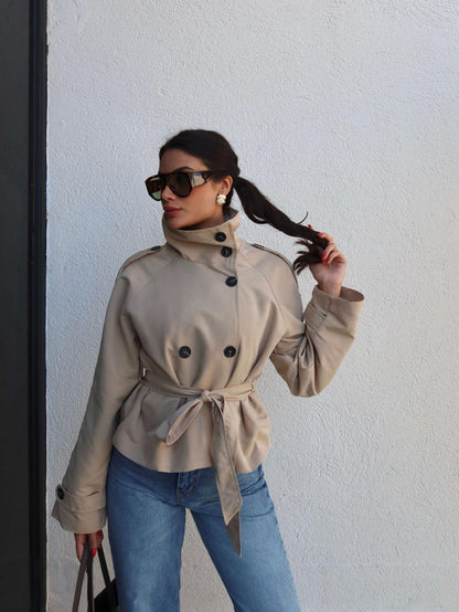 Apolet Detay Kuşaklı Kısa Trench Krem