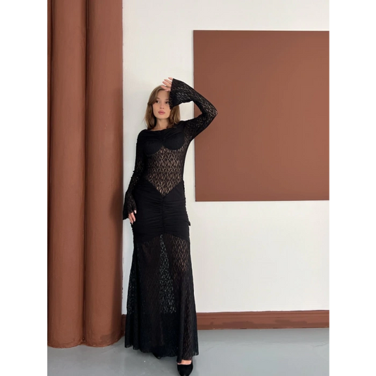 Dantel Detaylı Dekolte Elbise Siyah