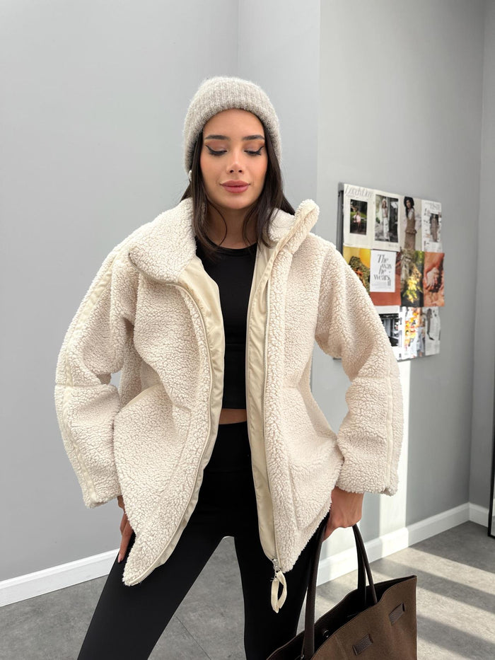 Dik Yaka Cepli Peluş Mont