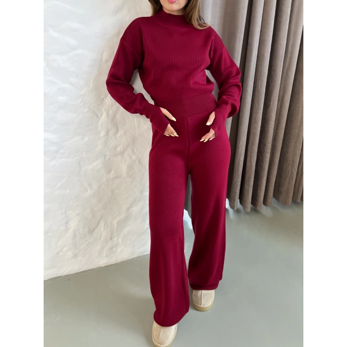 Dik Yaka Parmak Geçmeli Triko Bordo