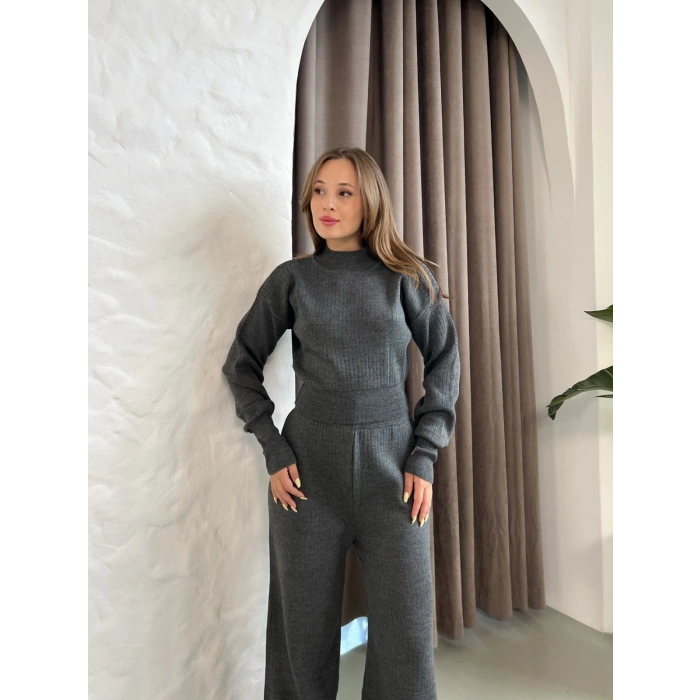 Dik Yaka Parmak Geçmeli Triko Koyu Gri