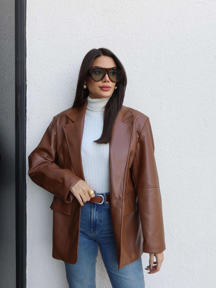 Düz Kesim Deri Blazer Ceket
