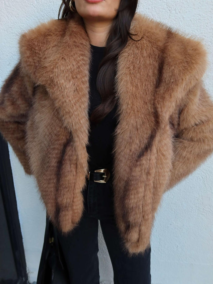 İthal Şal Yaka Jakarlı Suni Kürk