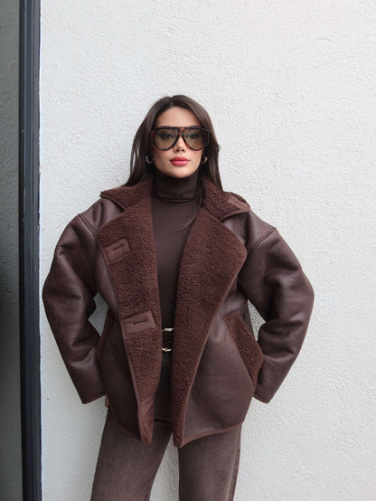 Siyah Düğmeli Süet Ceket Kahve