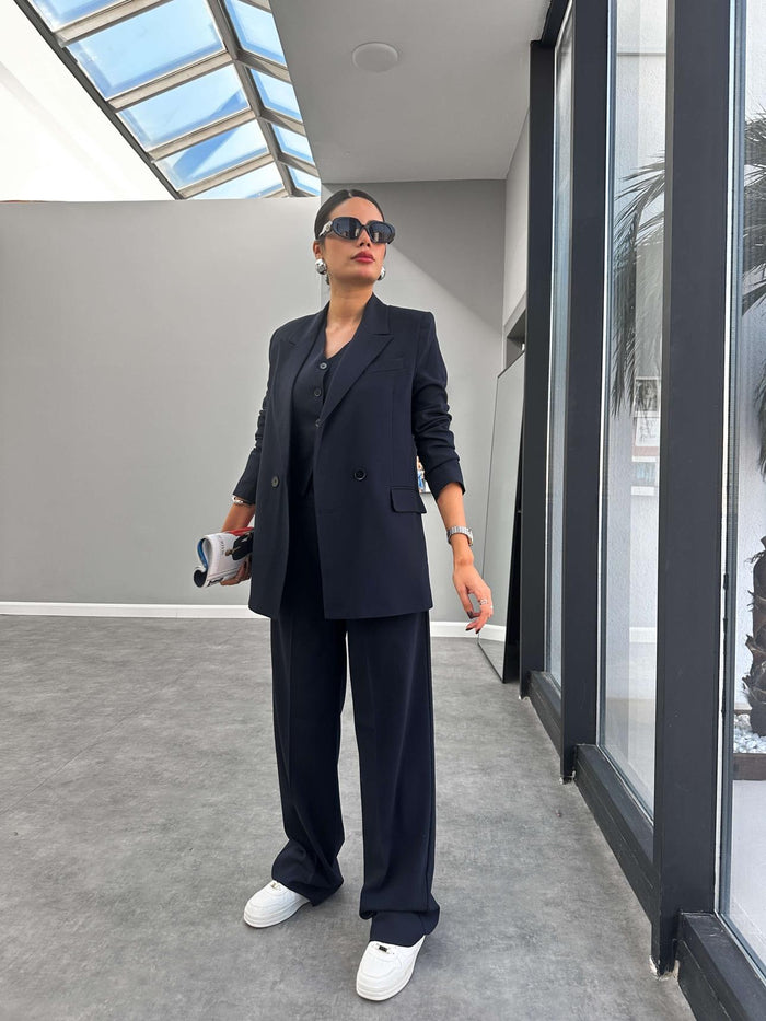 Lacivert Üçlü Yelekli Takım