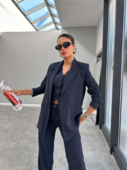 Lacivert Üçlü Yelekli Takım