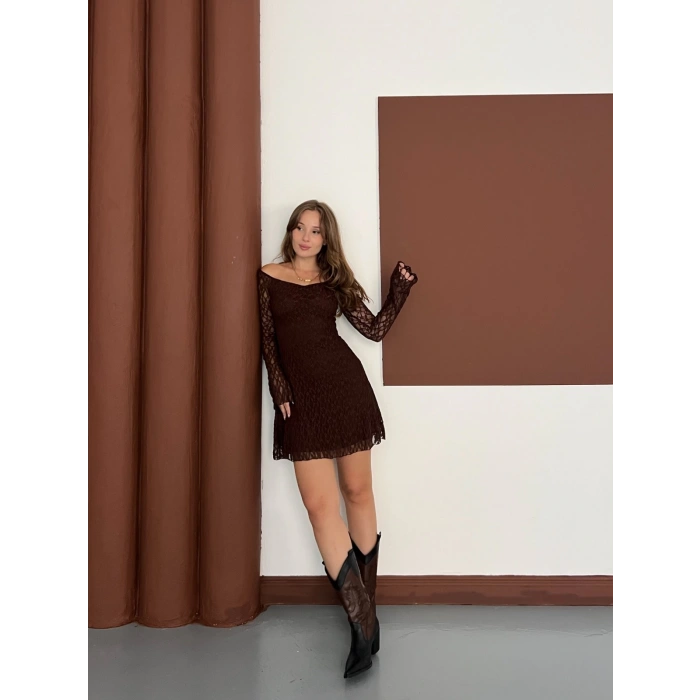 Madonna Yaka Dantel Detaylı Kısa Elbise Acı Kahve