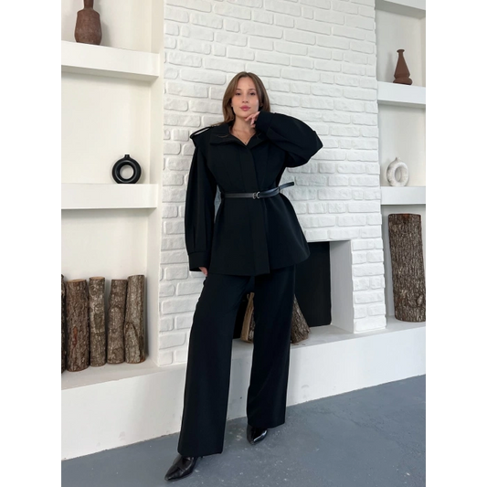 Omuz Vatkalı Kemerli İki Takım Siyah