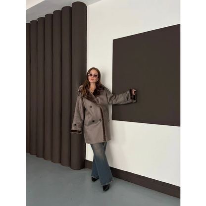 Peluş Detaylı Uzun Lamine Kaban Kahve