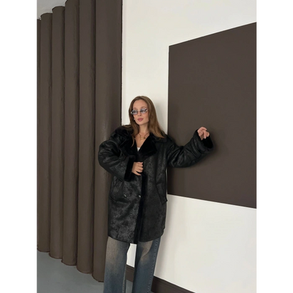 Peluş Detaylı Uzun Lamine Kaban Siyah