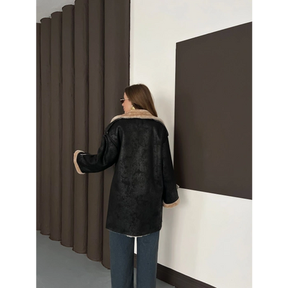 Peluş Detaylı Uzun Lamine Kaban Siyah Bej