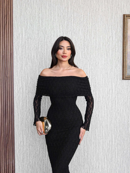 Açık Omuz Güpür Desenli Uzun Elbise