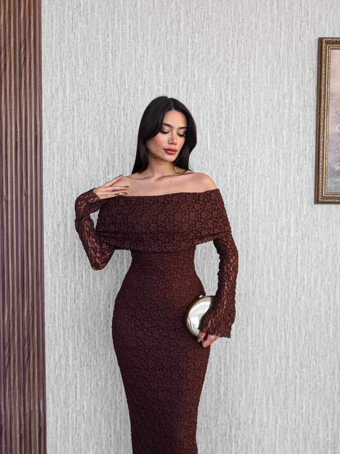 Açık Omuz Güpür Desenli Uzun Elbise