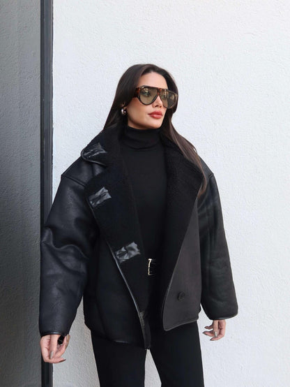 Siyah Düğmeli Süet Ceket Siyah