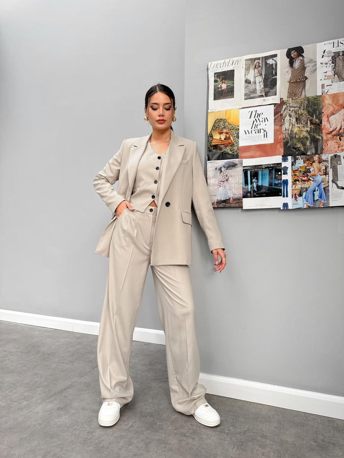 Taş Üçlü Yelekli Takım