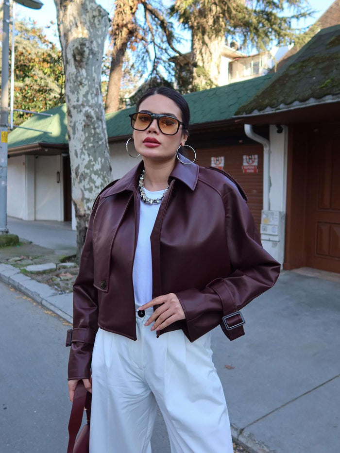 Tasarım Parçalı Kısa Deri Ceket