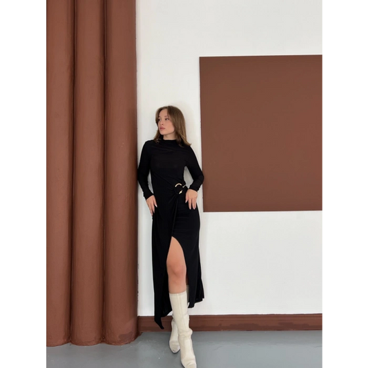 Toka Detaylı Yırtmaçlı Sandy Elbise Siyah