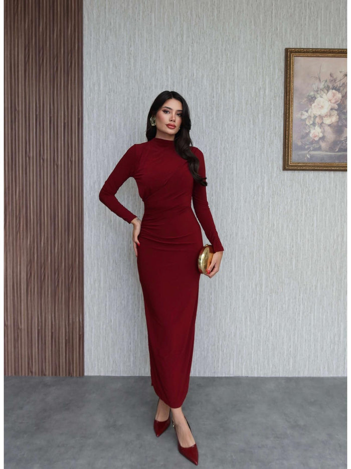 Uzun Kol Drapeli Yırtmaçlı Elbise