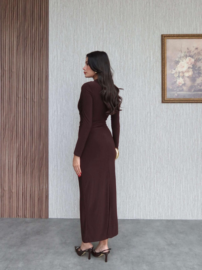 Uzun Kol Drapeli Yırtmaçlı Elbise