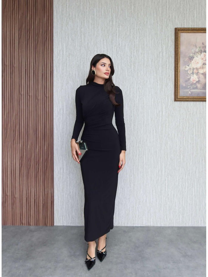 Uzun Kol Drapeli Yırtmaçlı Elbise