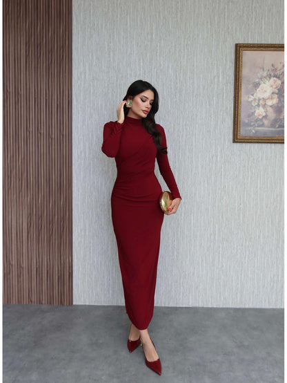 Uzun Kol Drapeli Yırtmaçlı Elbise