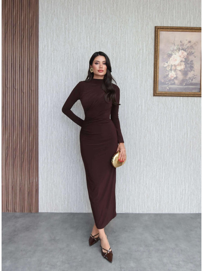 Uzun Kol Drapeli Yırtmaçlı Elbise