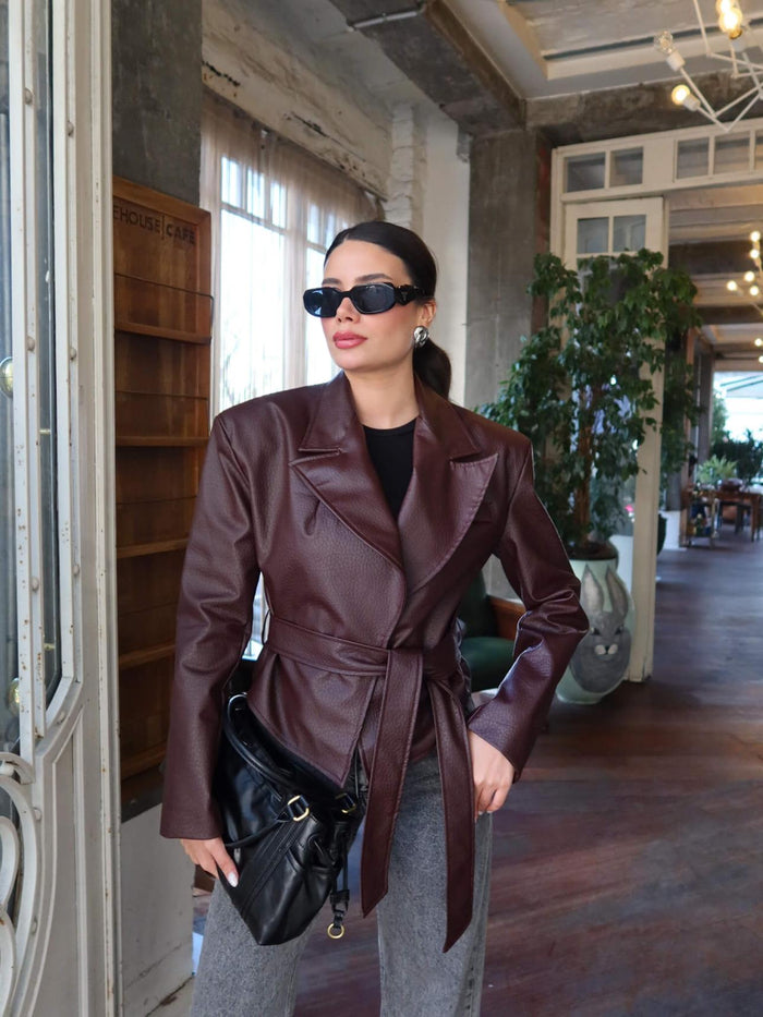 Vatkalı Beli Bağlamalı Deri Ceket