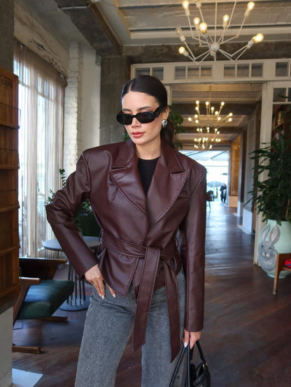 Vatkalı Beli Bağlamalı Deri Ceket