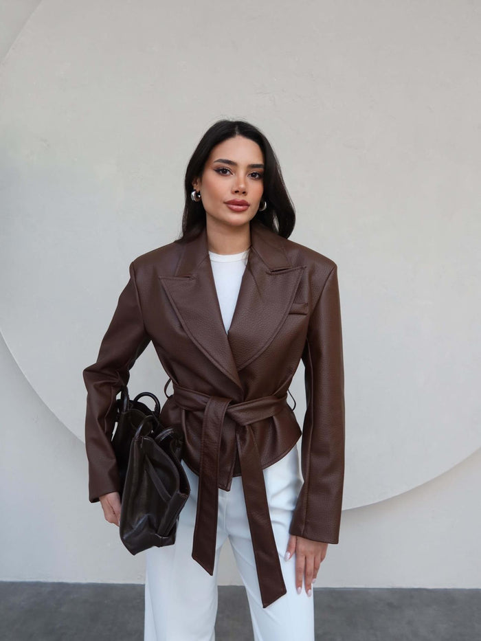 Vatkalı Beli Bağlamalı Deri Ceket